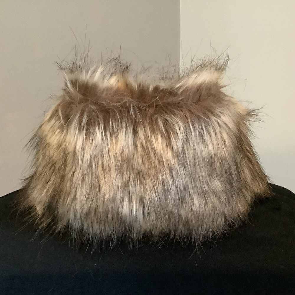 Fuzzy Faux Fur Gator NWT 12” long brown